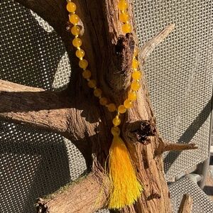 💛NWT Melrose & Market Yellow Tassel Necklace with Genuine Stone Beads💛